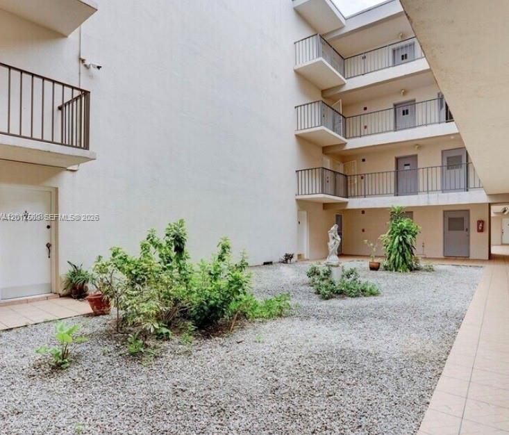 5501 NW 7th Street E412, Miami, FL 33126, Miami