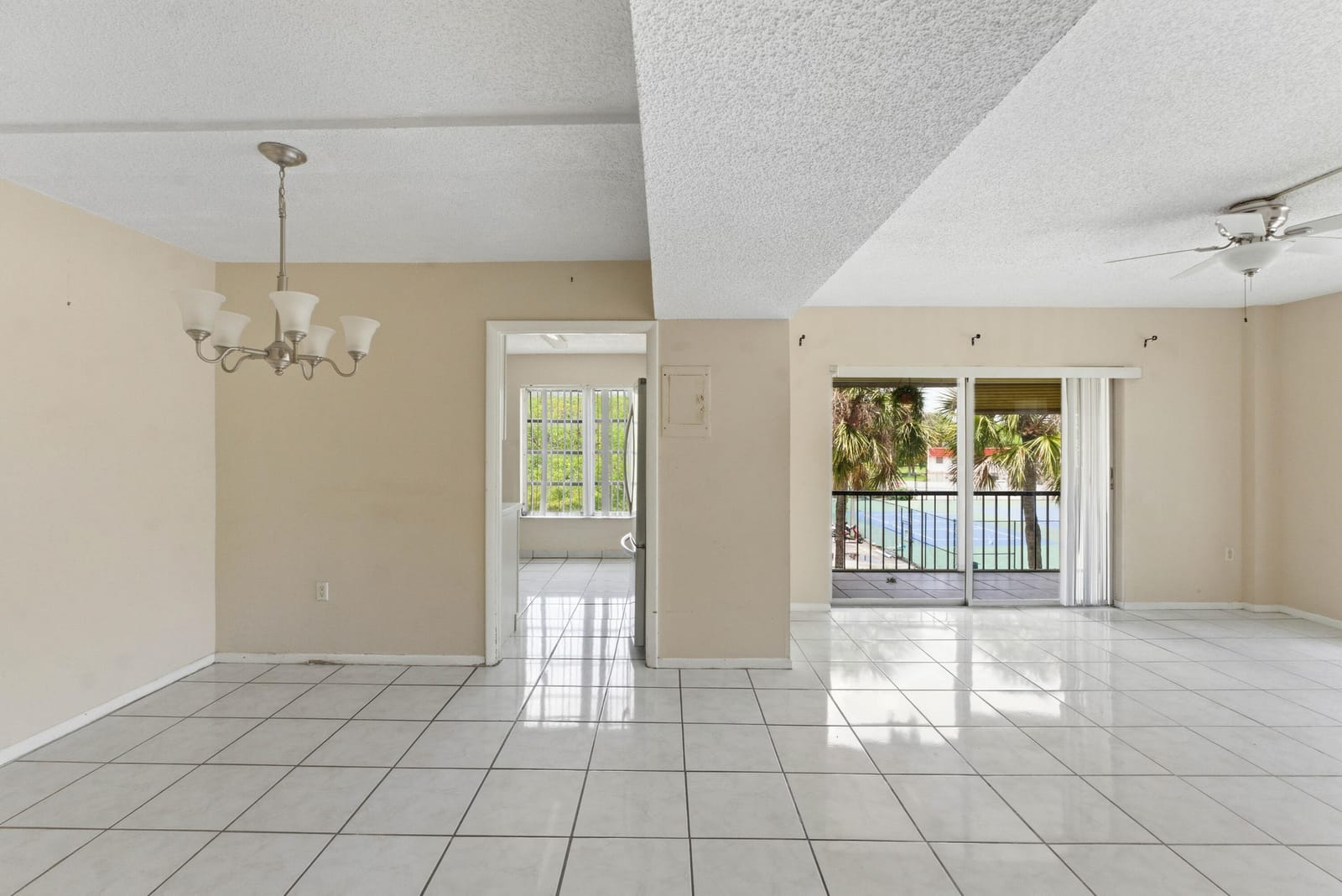 4152 Inverrary Drive 311 — photo 5