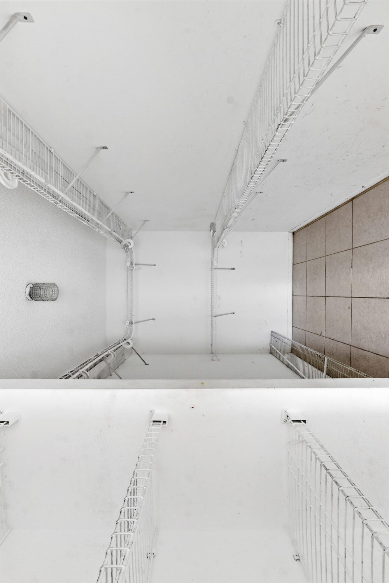 4152 Inverrary Drive 311 — photo 9