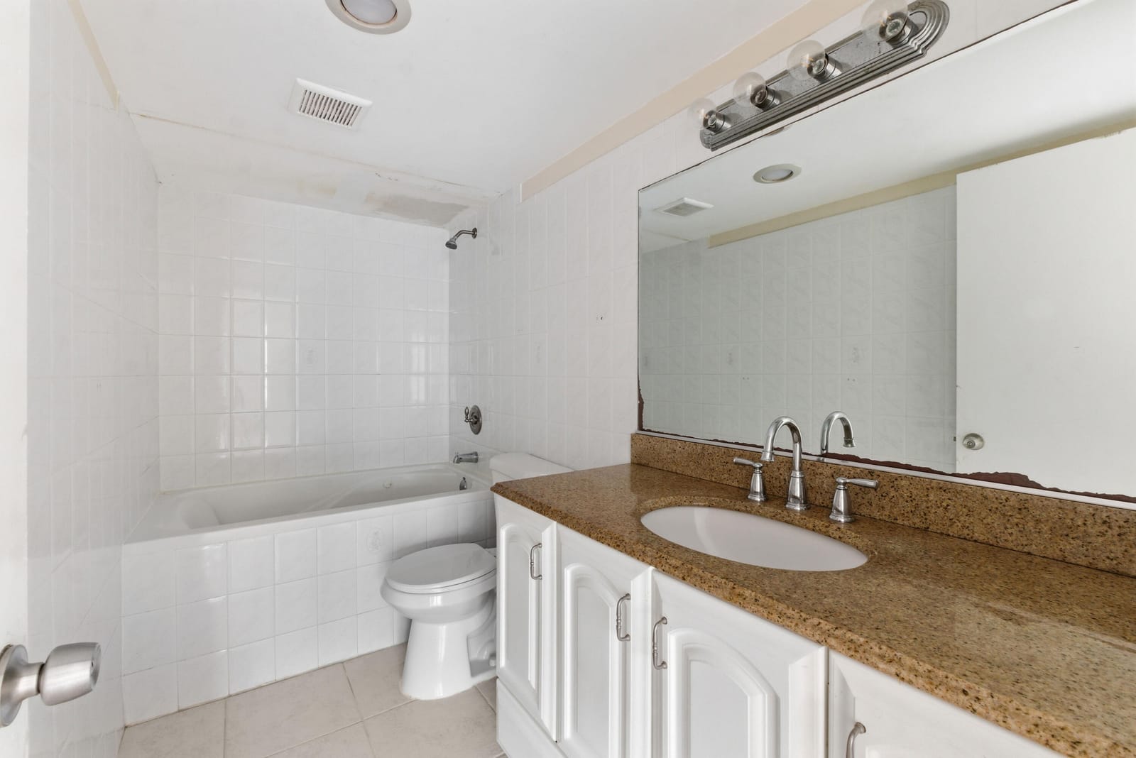 4152 Inverrary Drive 311 — photo 10