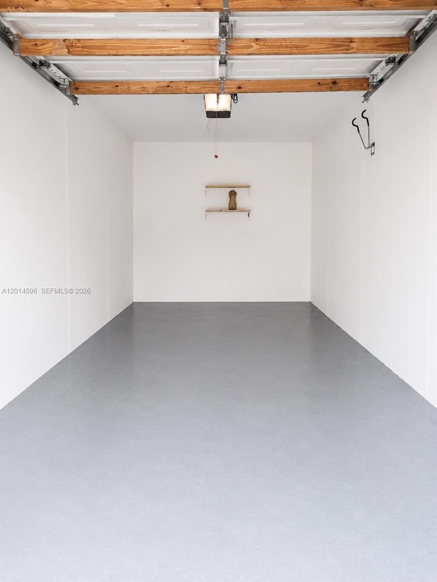 2890 N Oakland Forest Drive 203 — photo 11