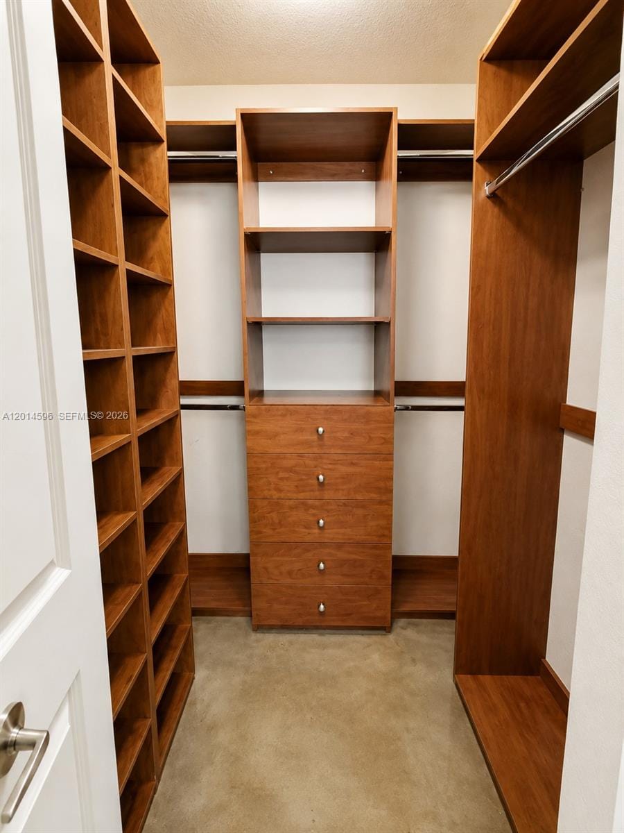 2890 N Oakland Forest Drive 203 — photo 8