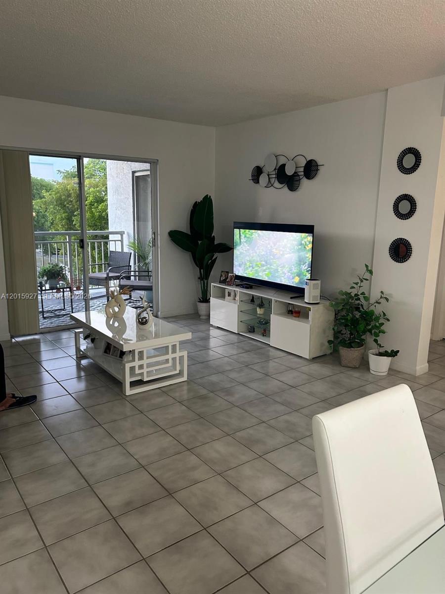 8660 SW 212th Street 306, Cutler Bay, FL 33189, Cutler Bay