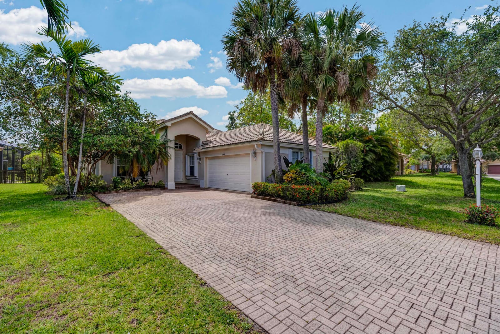 6546 NW 112th Avenue, Parkland, FL 33076 photo 2