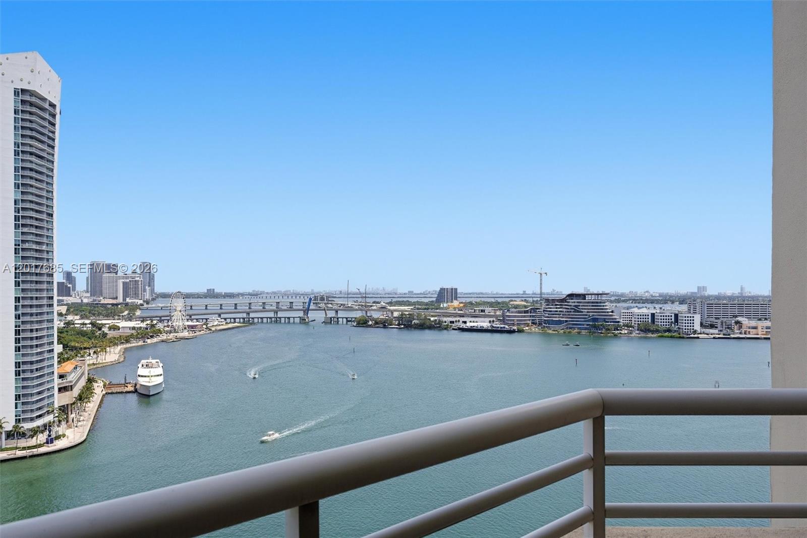 888 Brickell Key Drive 2010, Miami, FL 33131, Miami