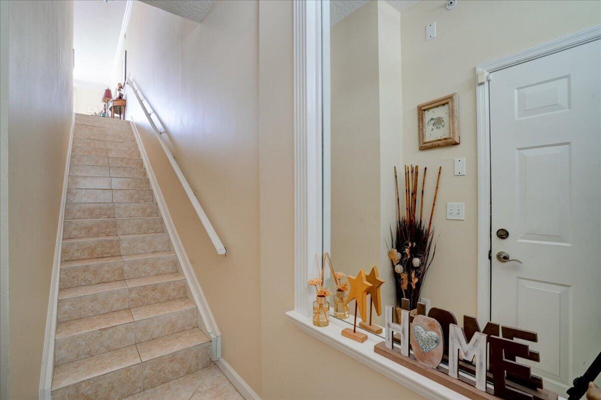 2012 Alta Meadows Lane 103 — photo 2