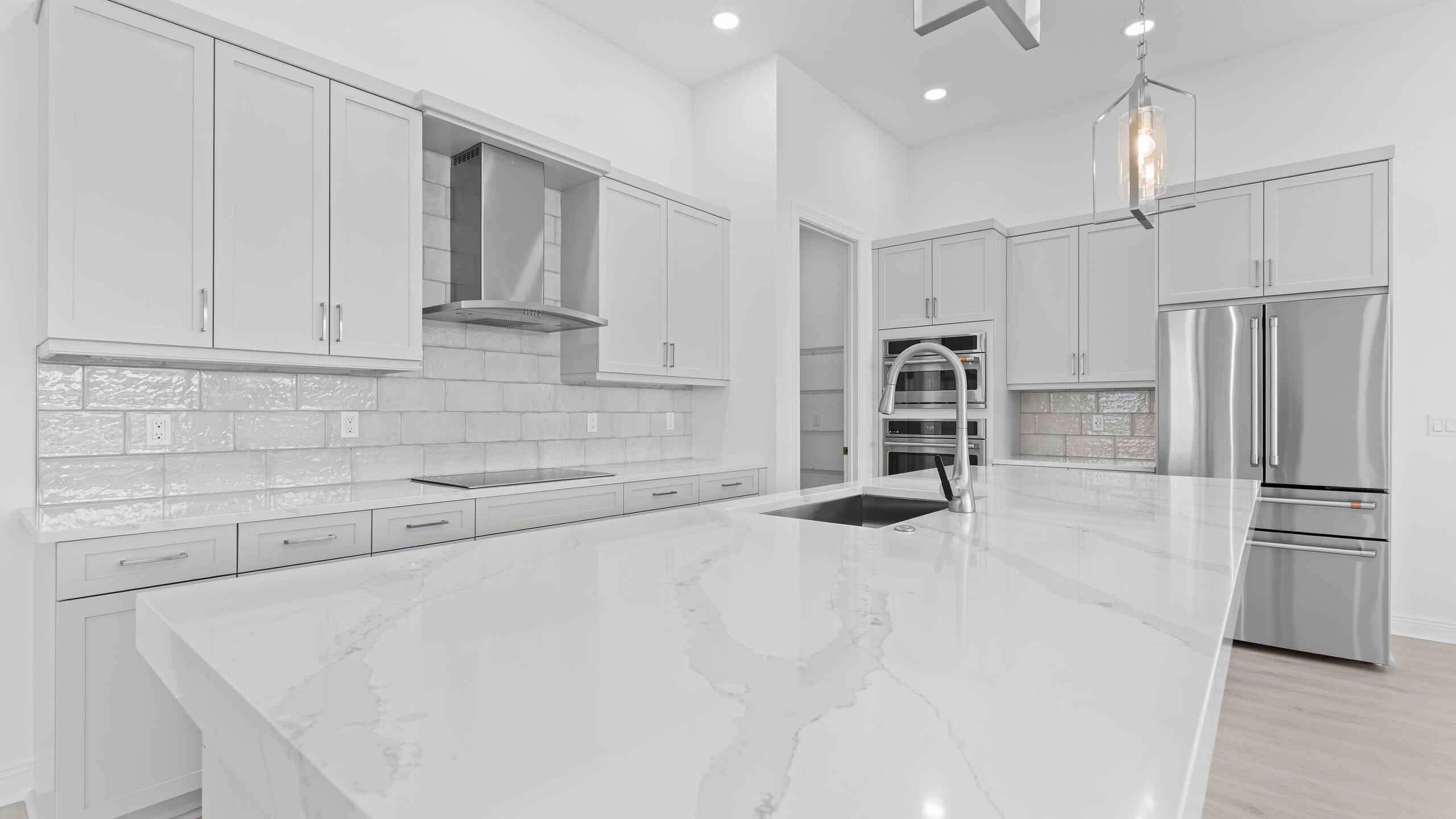 8225 SW Valsovano Way — photo 10