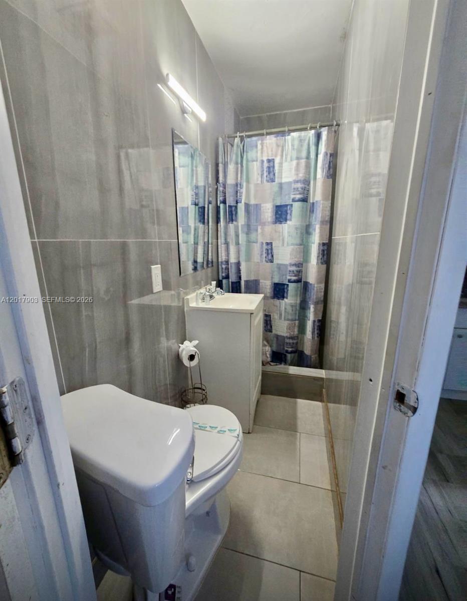 109 SE 9th Street 6, Hallandale Beach, FL 33009, Hallandale Beach