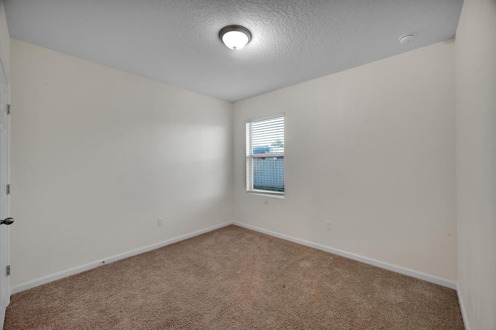 2538 SE Rock Springs Drive — photo 6