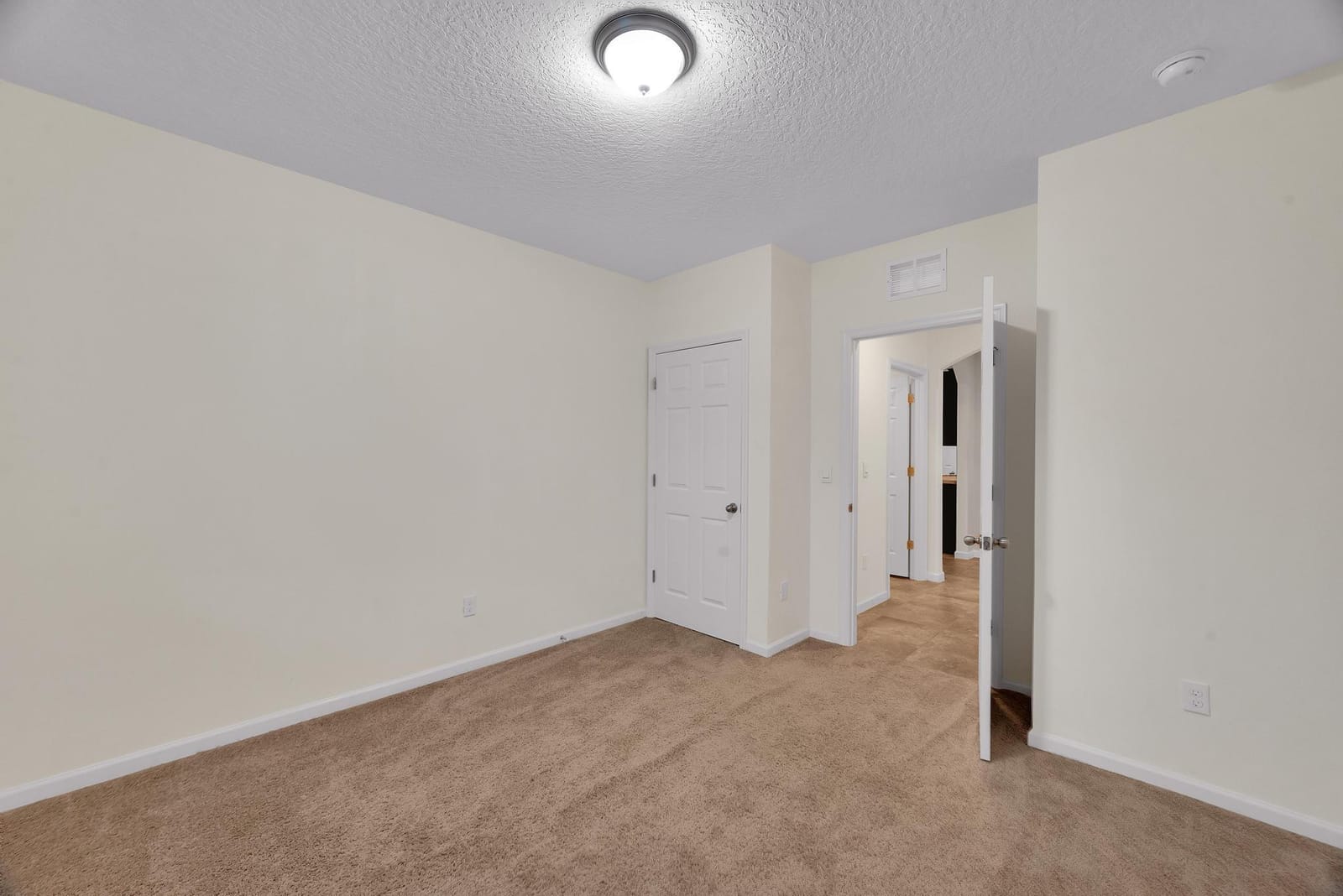 2538 SE Rock Springs Drive — photo 10