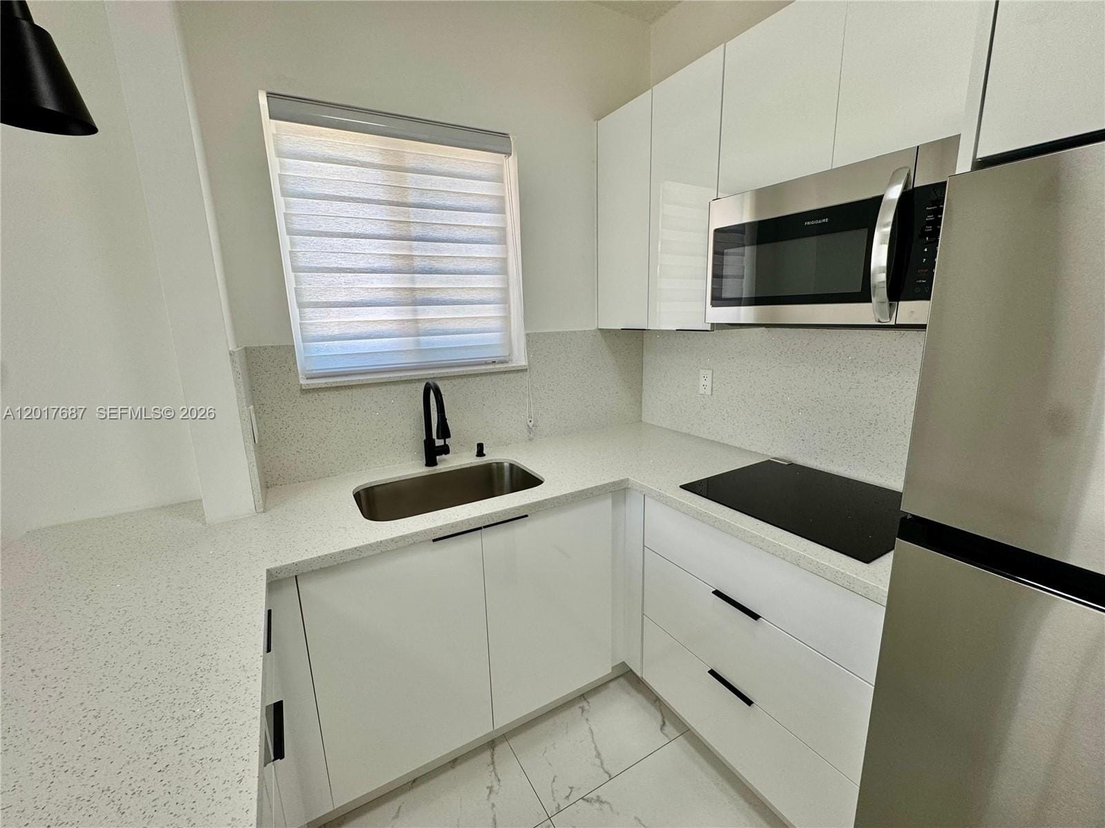 421 NW 13th Avenue A, Miami, FL 33125 photo 3