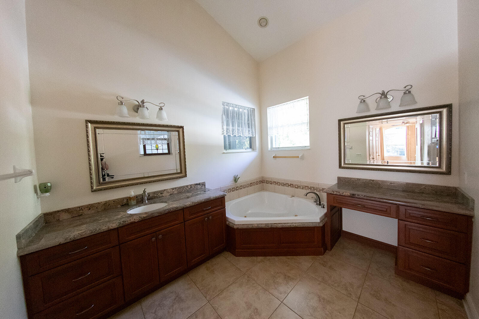15786 Mellen Lane, Jupiter Farms, FL 33478 photo 24