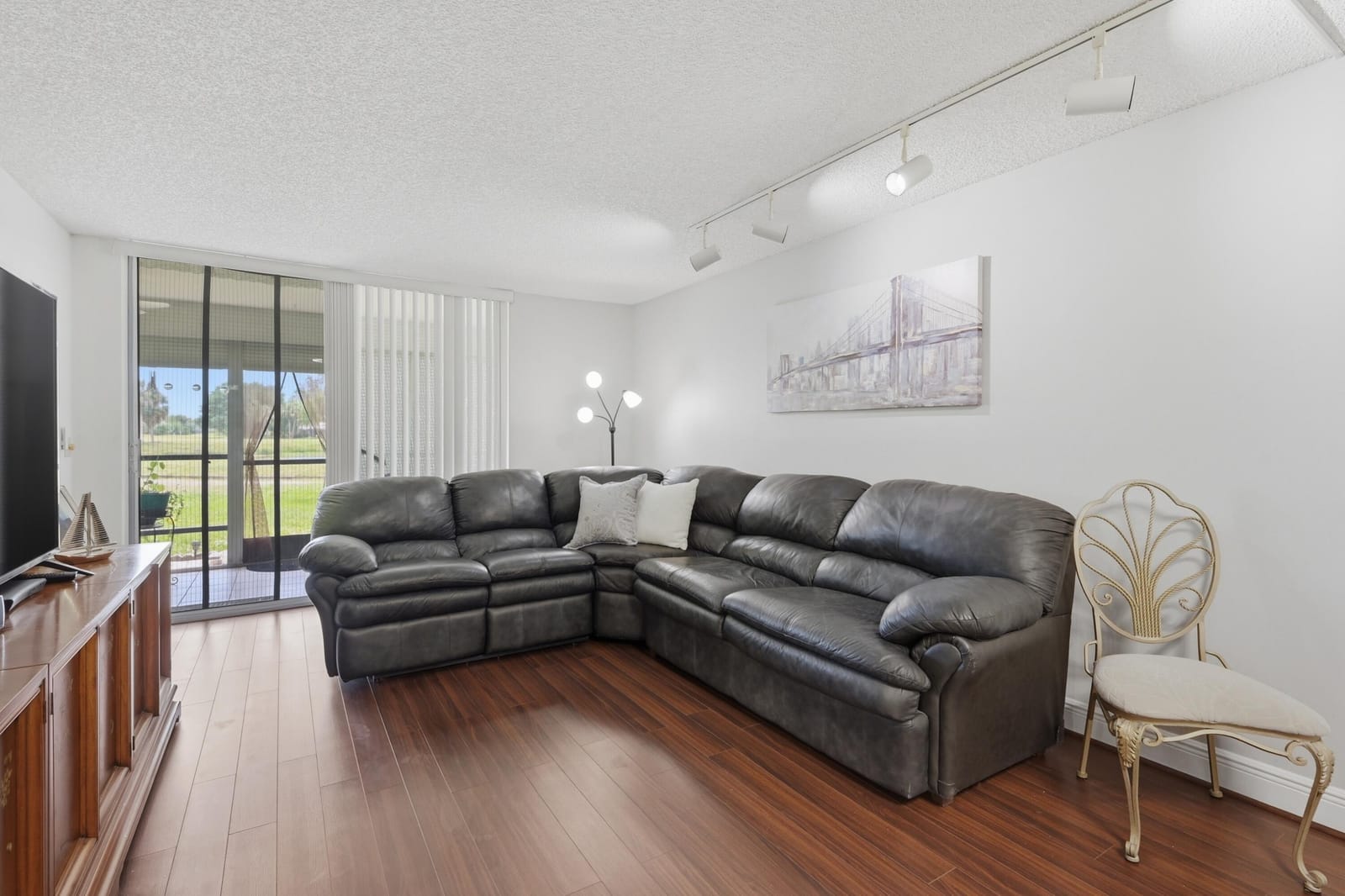 3231 Holiday Springs Boulevard 110, Margate, FL 33063 photo 2
