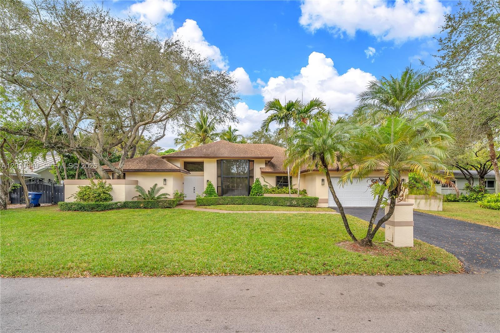 10330 SW 58th Court ., Pinecrest, FL 33156, Pinecrest
