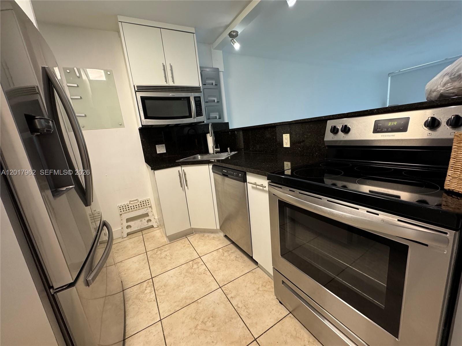 100 Bayview Drive 309 — photo 10