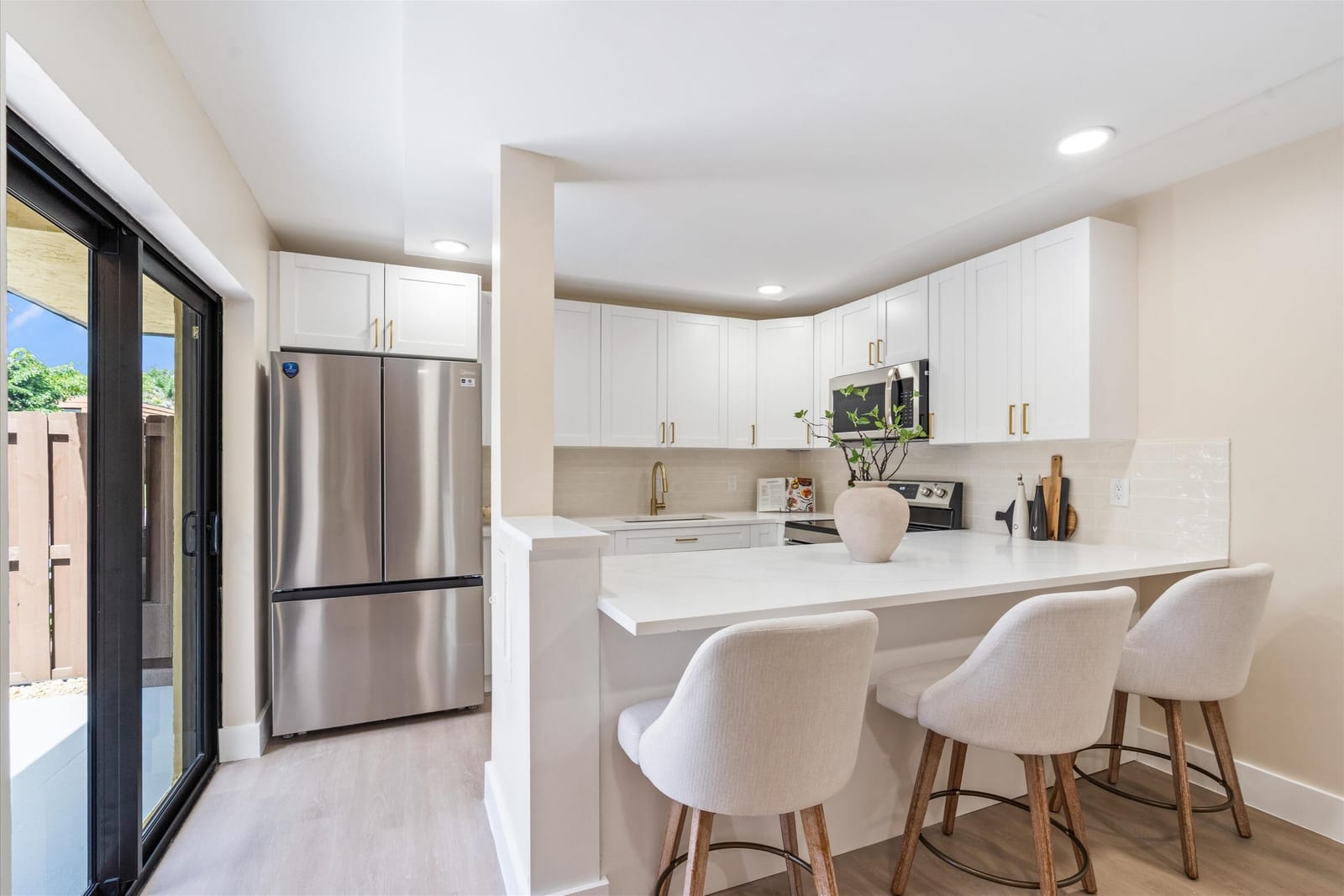 825 Center Street 49d — photo 7