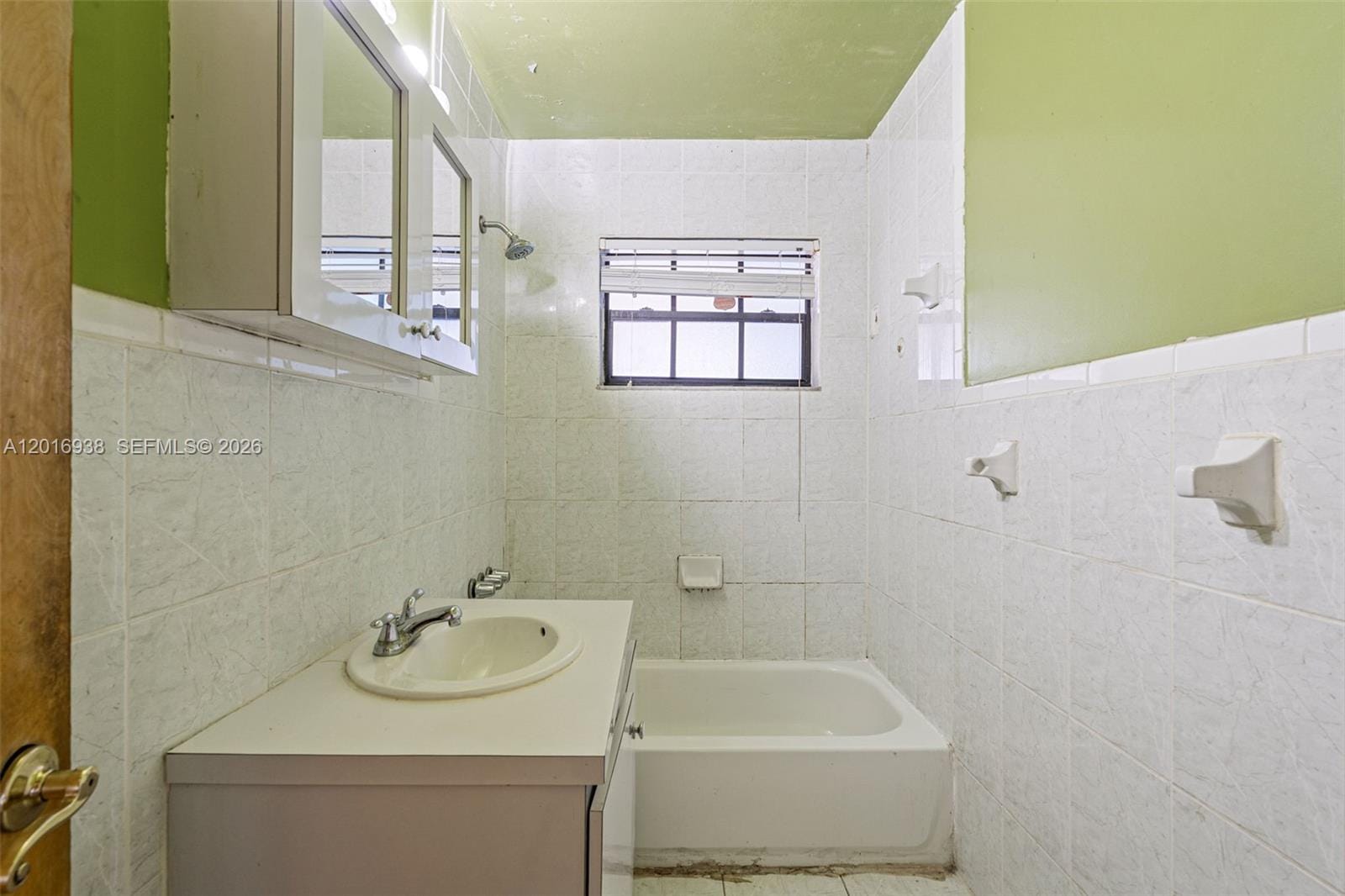 2400 NW 181st Terrace, Miami Gardens, FL 33056 photo 4