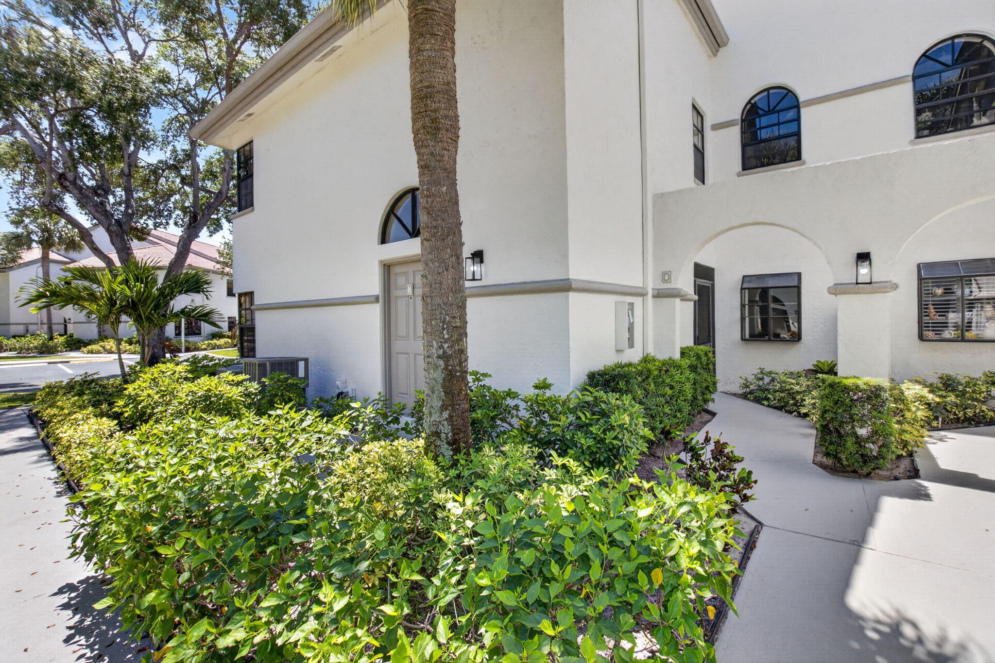 5259 Europa Drive D — photo 3