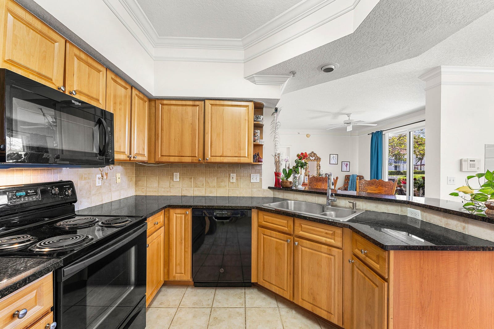 2012 Alta Meadows Lane 111, Delray Beach, FL 33444 photo 9