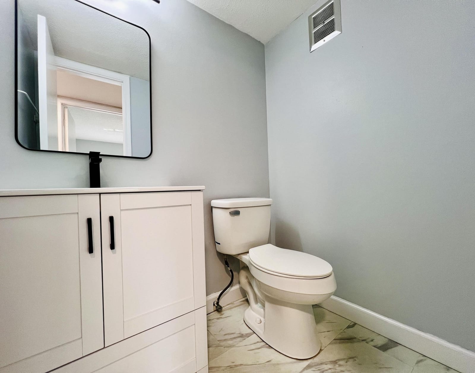 74 Berkshire C — photo 8