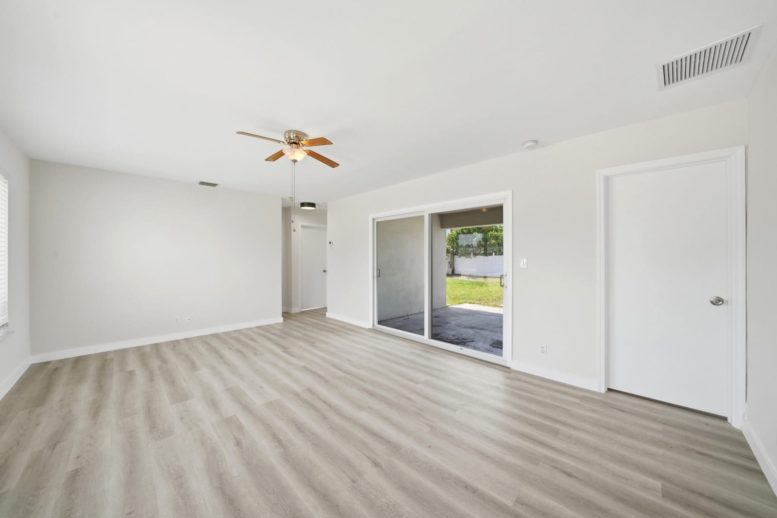 6 SE 14th Court, Deerfield Beach, FL 33441 photo 11