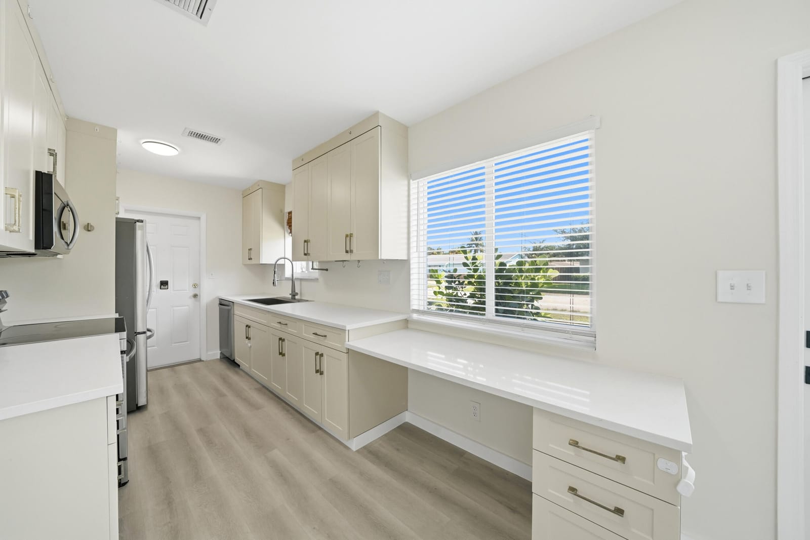 6 SE 14th Court, Deerfield Beach, FL 33441 photo 15