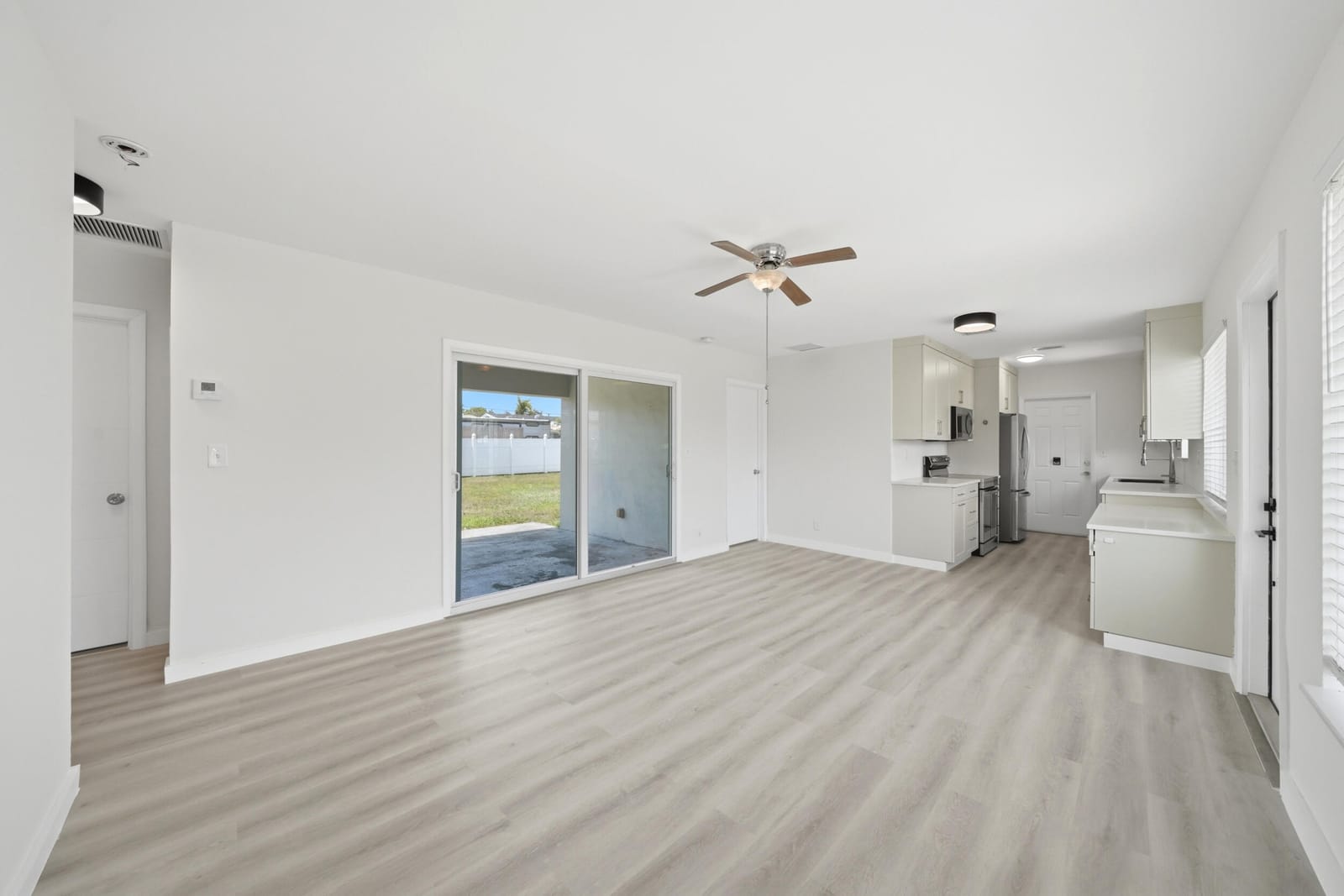 6 SE 14th Court, Deerfield Beach, FL 33441 photo 10
