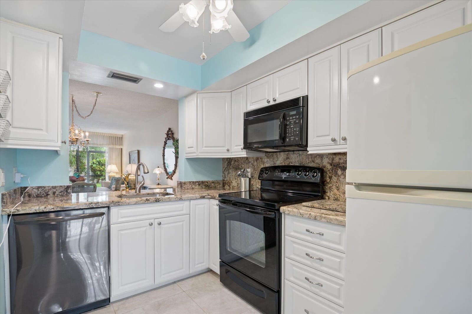 2307 SW 15th Street SW 1, Deerfield Beach, FL 33442 photo 4