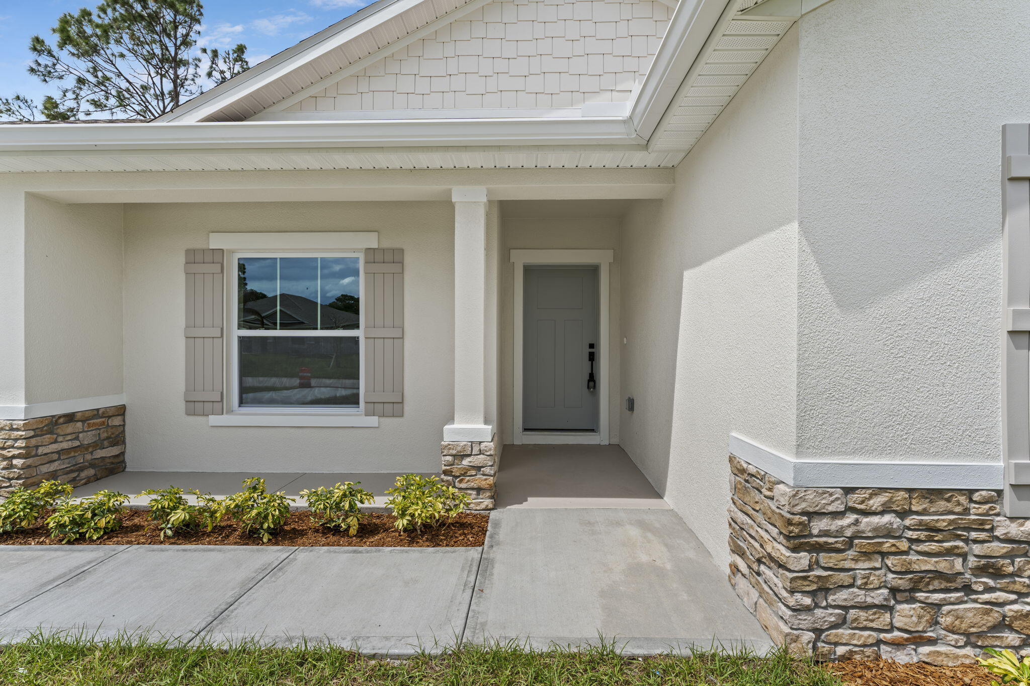 357 SW Galicia St Street SW — photo 7