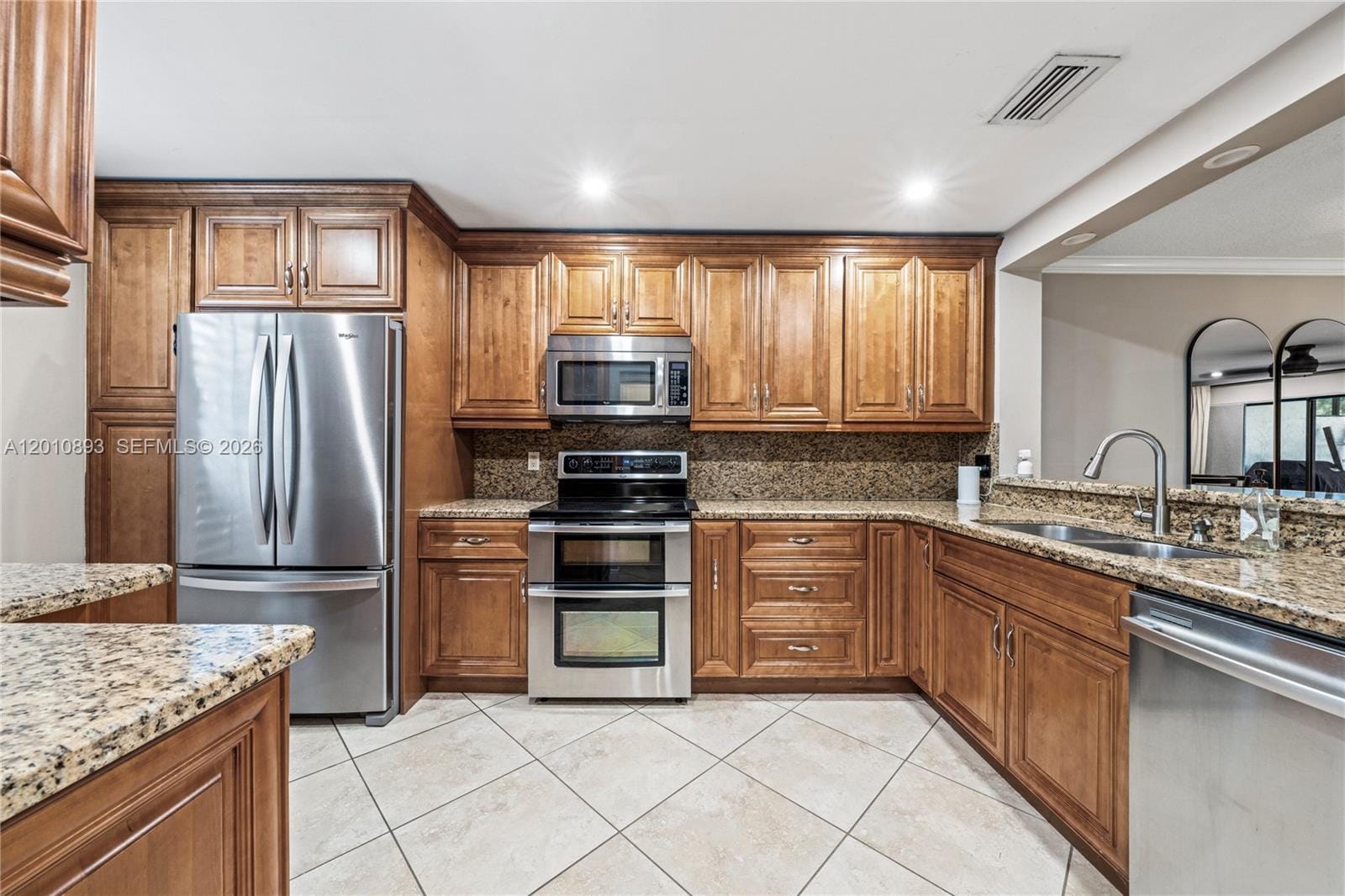 1140 NW 99th Avenue 70, Pembroke Pines, FL 33024 photo 3