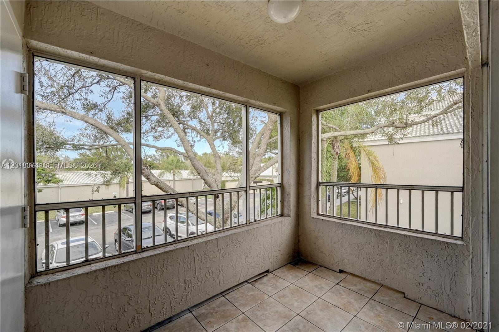 2850 N Oakland Forest Drive 202, Oakland Park, FL 33309 photo 12