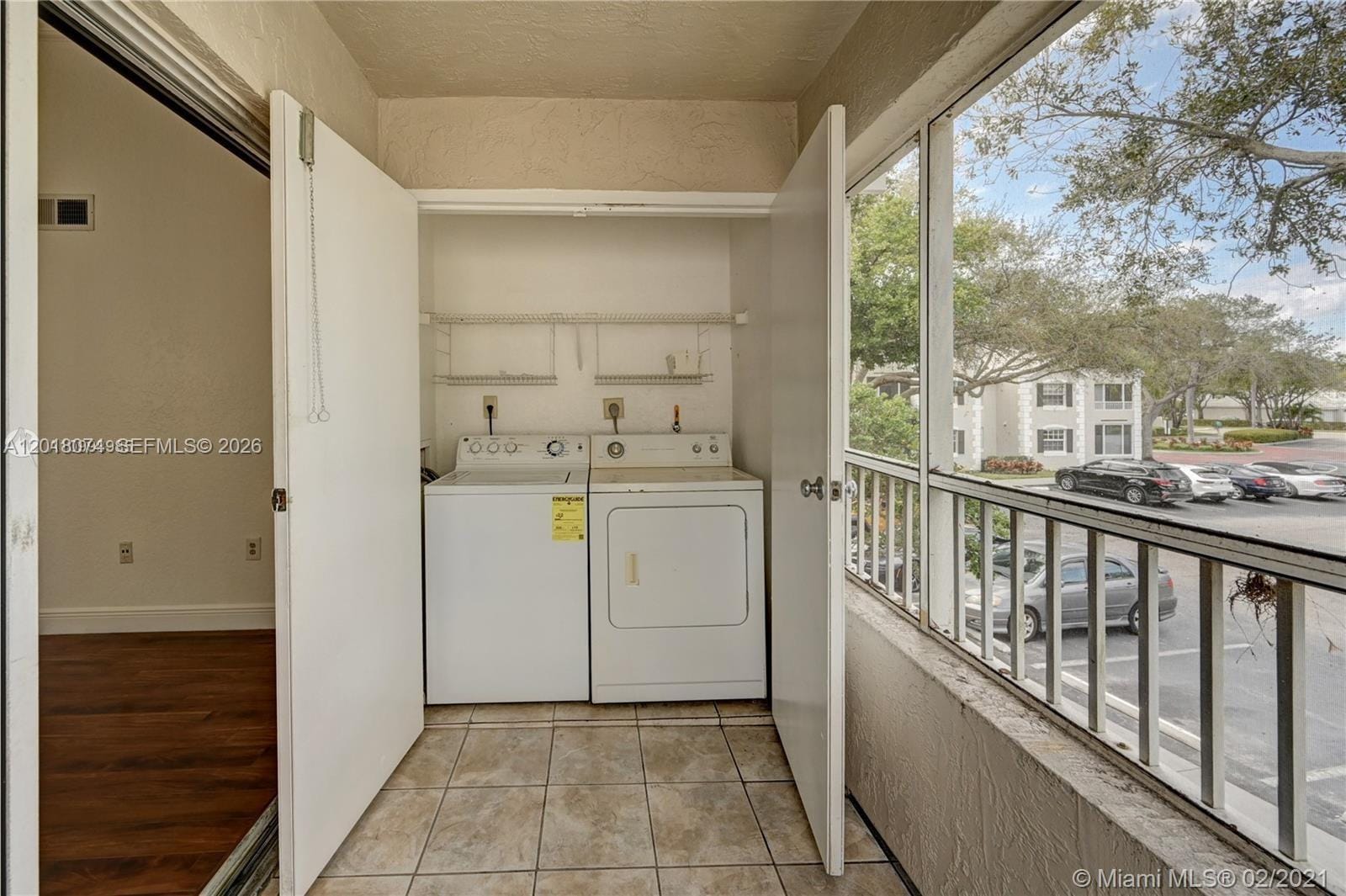 2850 N Oakland Forest Drive 202, Oakland Park, FL 33309 photo 13