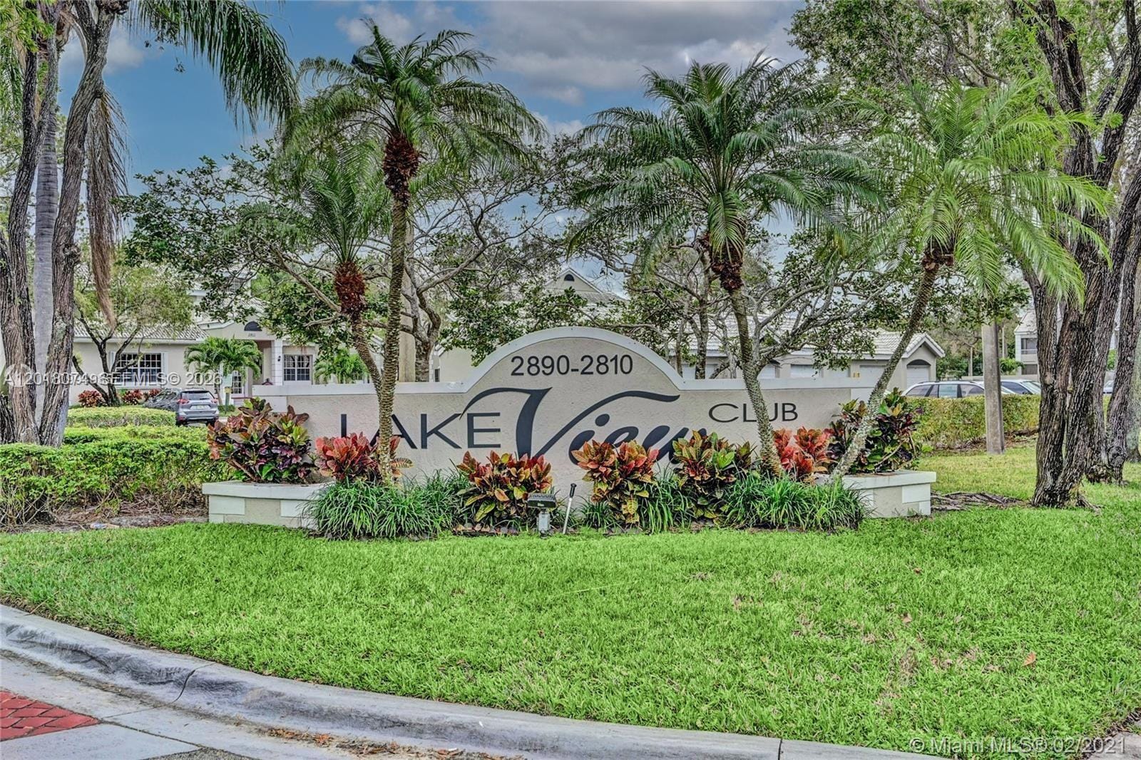 2850 N Oakland Forest Drive 202, Oakland Park, FL 33309 photo 16