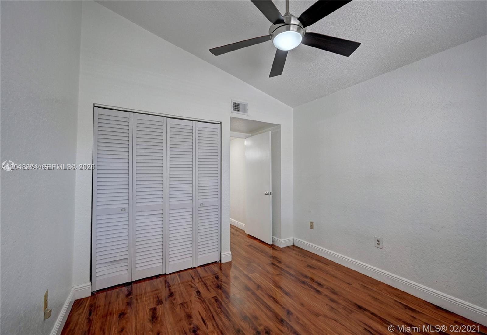 2850 N Oakland Forest Drive 202, Oakland Park, FL 33309 photo 7