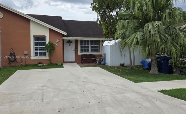 9716 SW 146th Place, sold in Lormar, Miami, FL