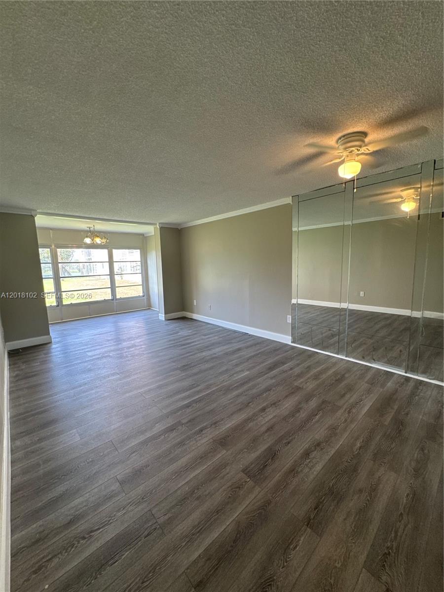 8060 N Sunrise Lakes Drive 105, Sunrise, FL 33322, Sunrise