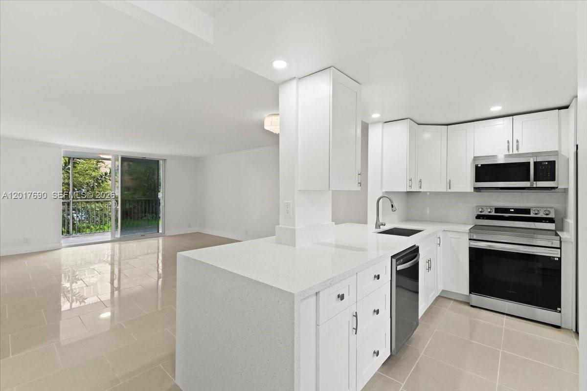319 NE 14th Avenue 201, Hallandale Beach, FL 33009, Hallandale Beach