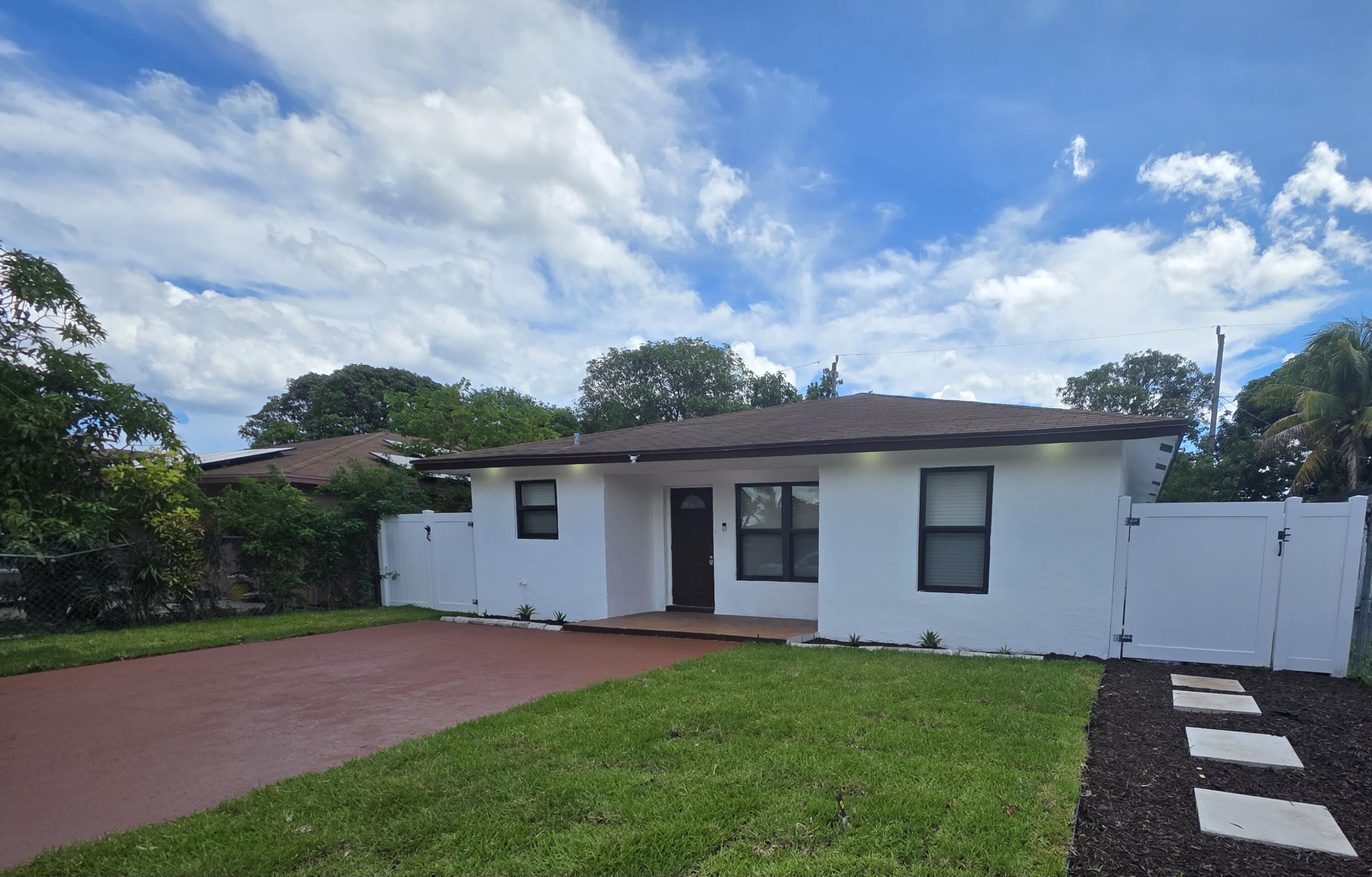 320 Sterling Avenue, Delray Beach, FL 33444, Delray Beach