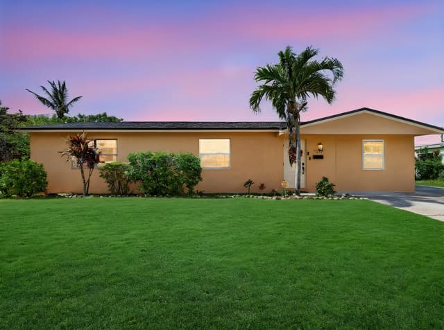 361 W 21st Street, sold in Park Manor 1, Riviera Beach, FL