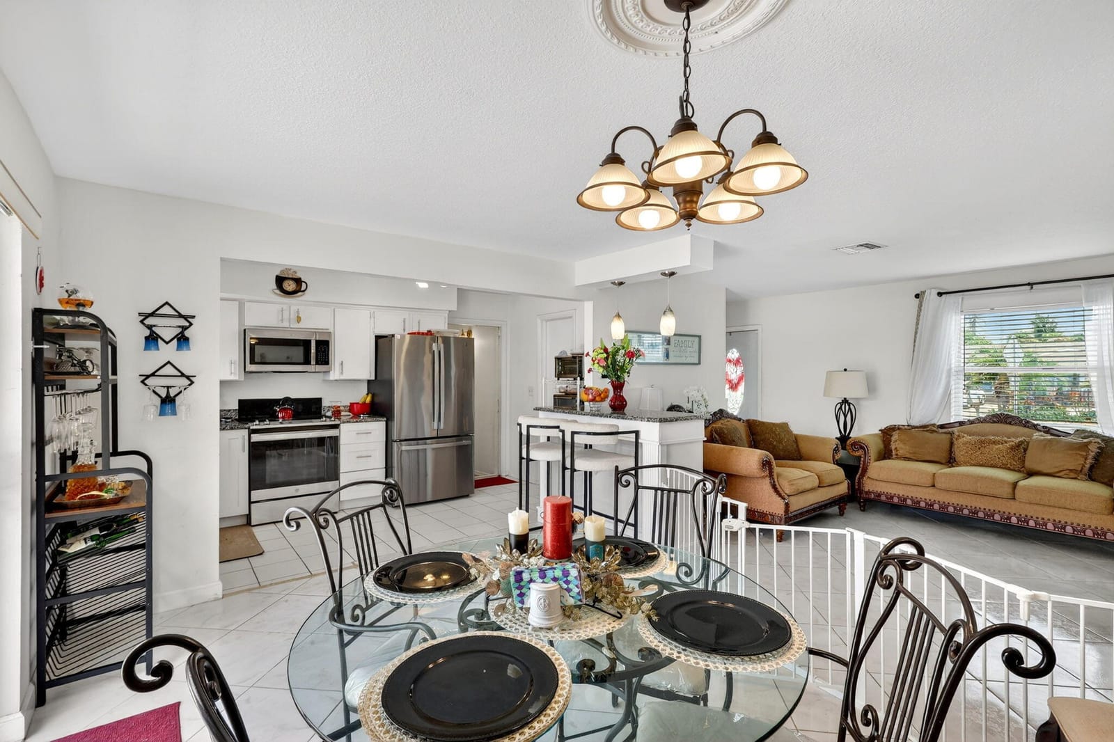 361 W 21st Street, Riviera Beach, FL 33404 photo 4