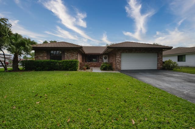935 NW 110th Lane, sold in Cypress Lakes, Coral Springs, FL