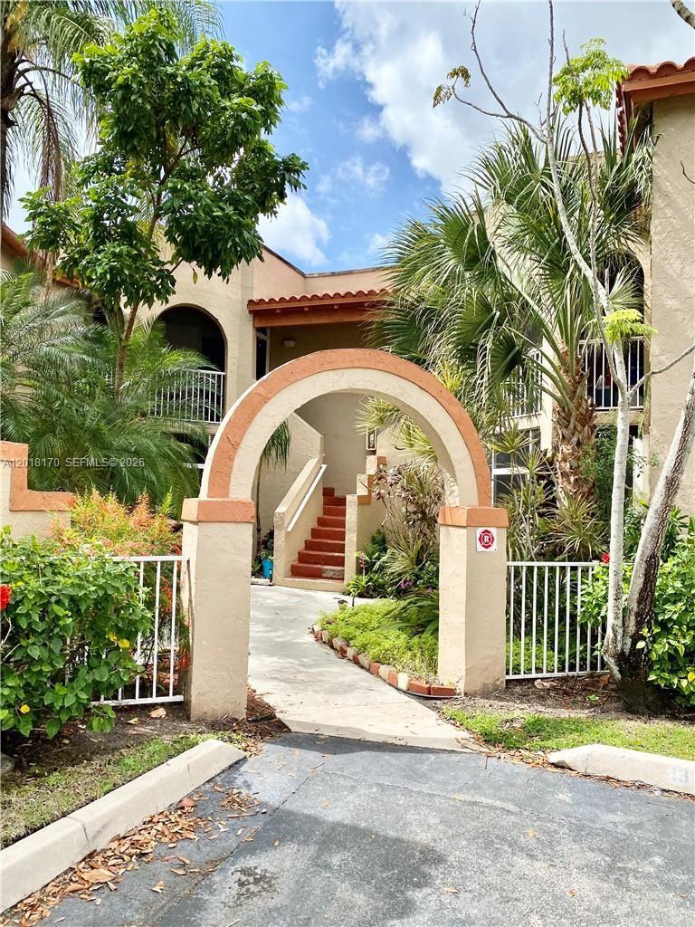 365 SW 86th Avenue 203, Pembroke Pines, FL 33025, Pembroke Pines