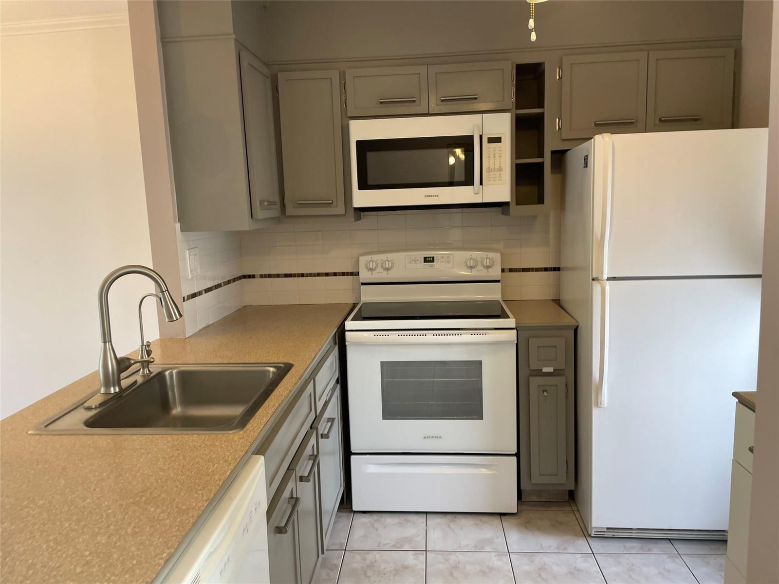 4421 NW 16th Street G211 — photo 8