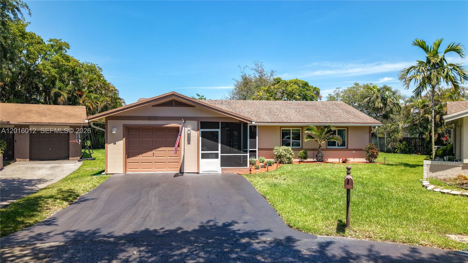 2176 Nova Village Drive, Davie, FL 33317, Davie