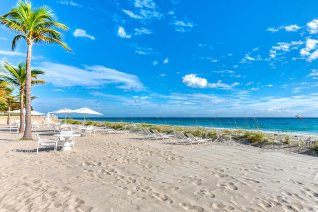 170 N Ocean Boulevard, sold in Ocean Towers North Condo, Palm Beach, FL