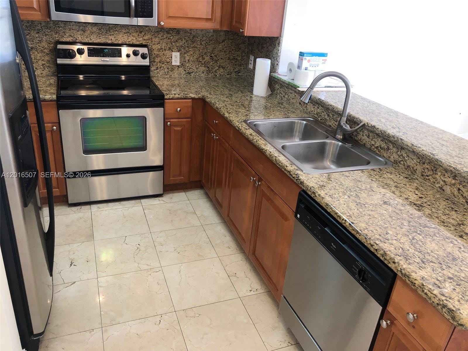 322 Madeira Avenue 302, Coral Gables, FL 33134 photo 14