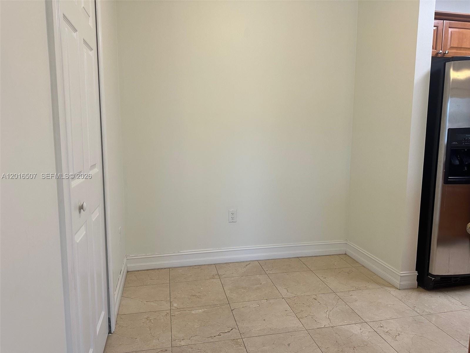 322 Madeira Avenue 302 — photo 10