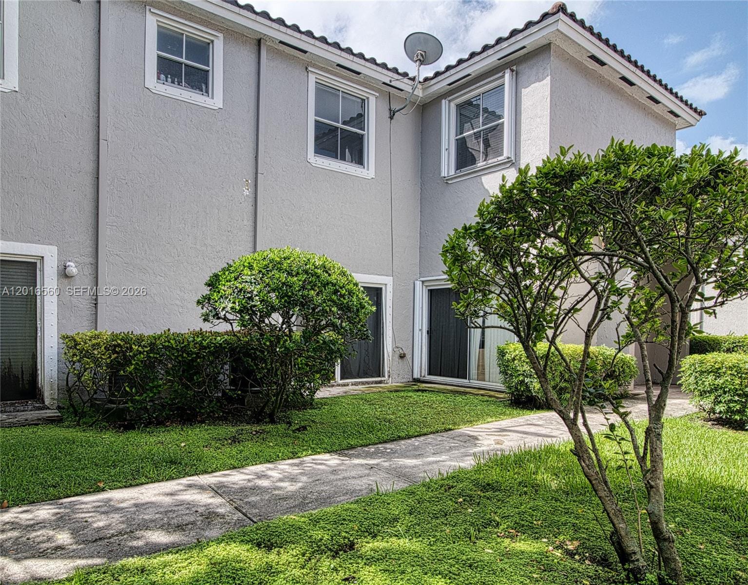 4928 SW 140th Terrace 2 — photo 3