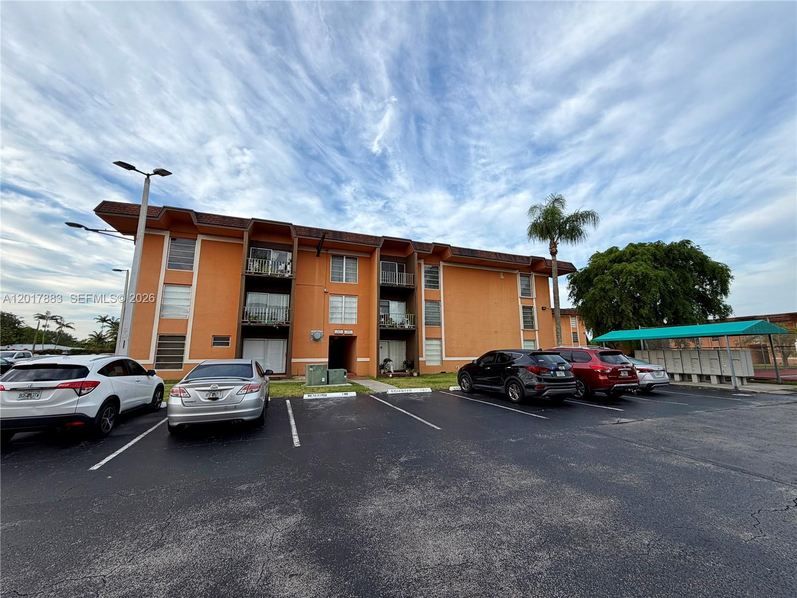 9429 SW 76th Street W25, Miami, FL 33173, Miami