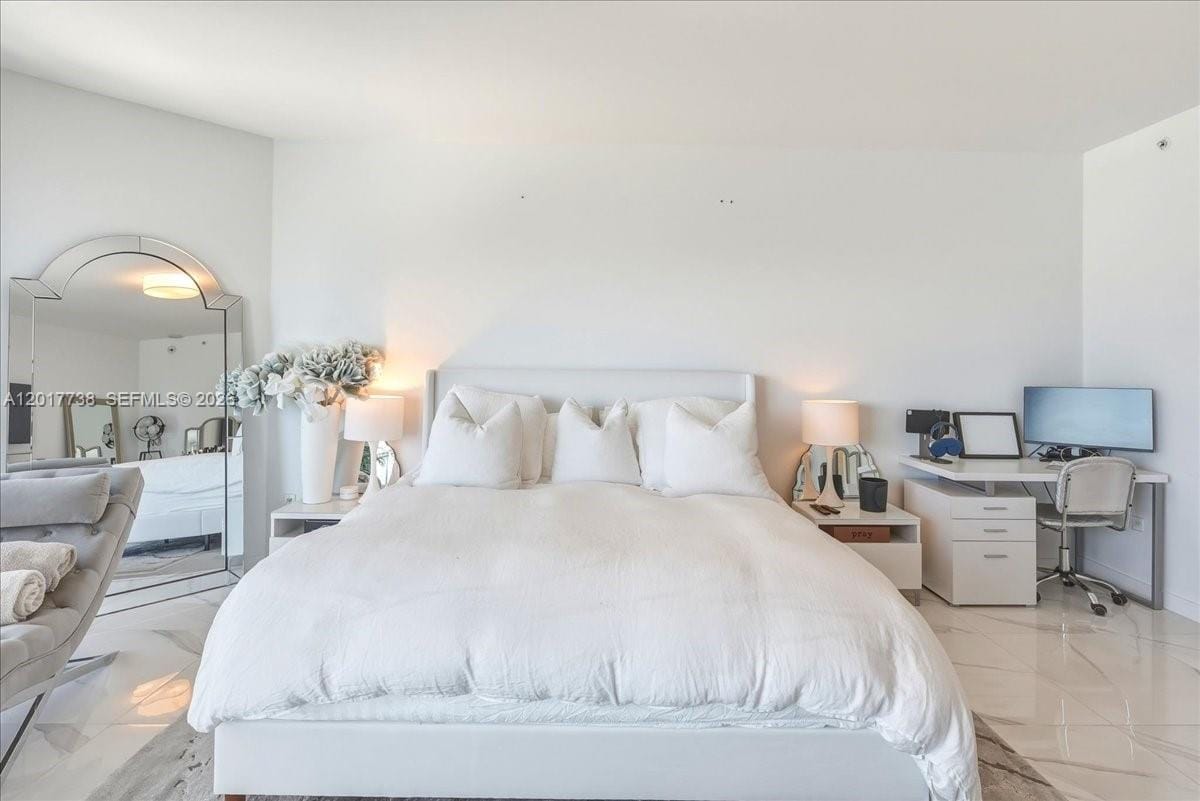 17301 Biscayne Boulevard 605 — photo 11